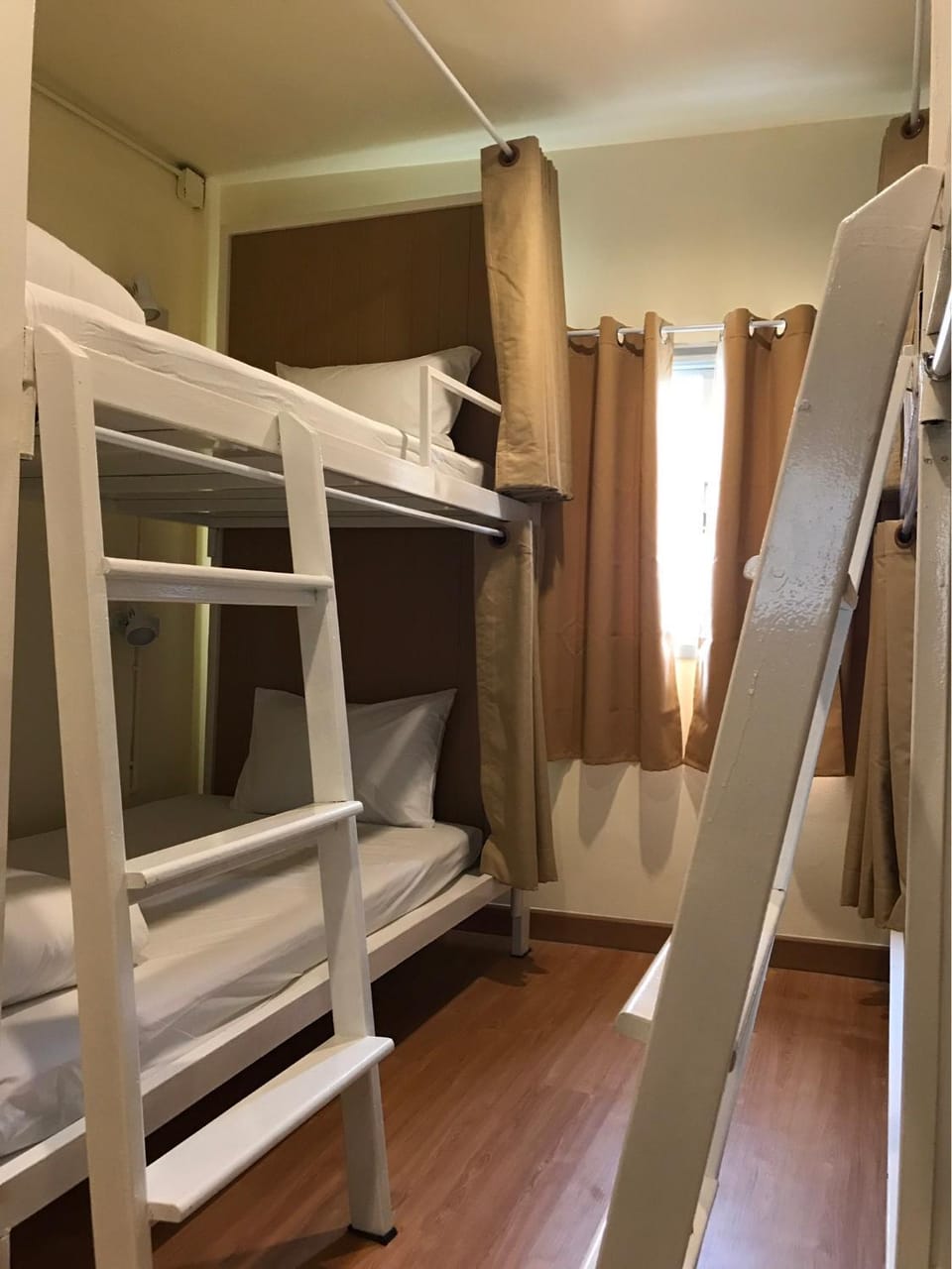 Photo of the whole room, bunk bed
