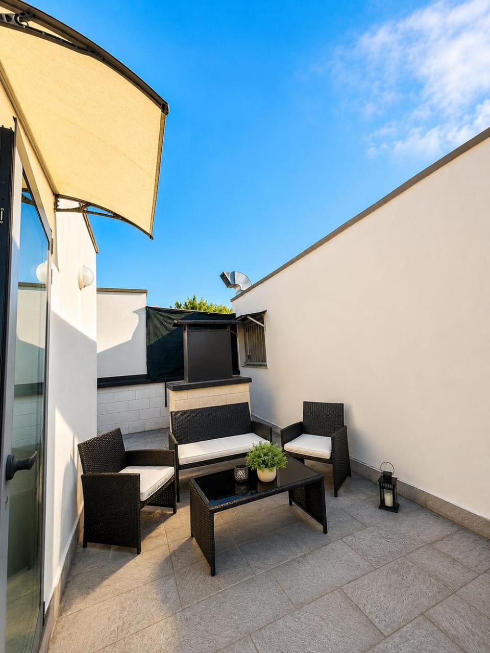 Maison Salomone Terrace Loft near Arena e Linate Apartment in Milan