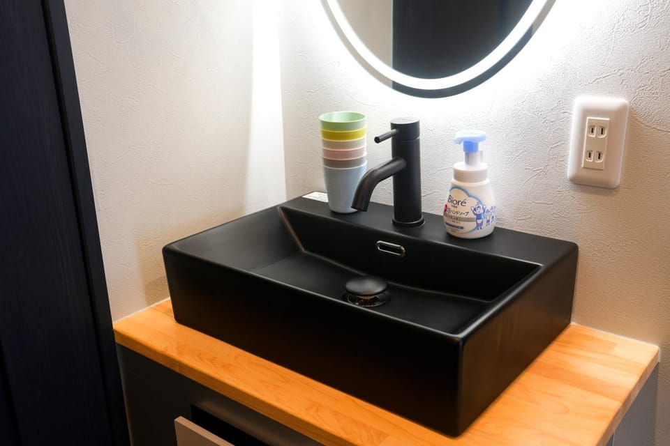 Kaede no Yado 1 minute on foot from Hanazonocho Station newly built 2LDK equipped with a kitchen washing machine and dryer for up to 5 people Apartment in Osaka