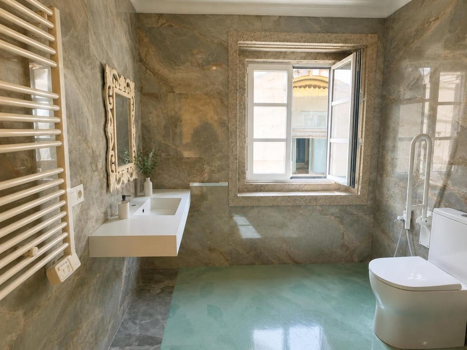 Shower, Bathroom, towels
