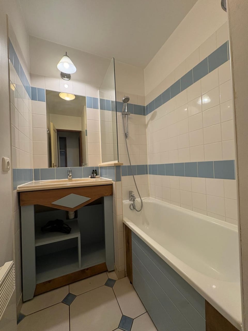 Bathroom, Bath