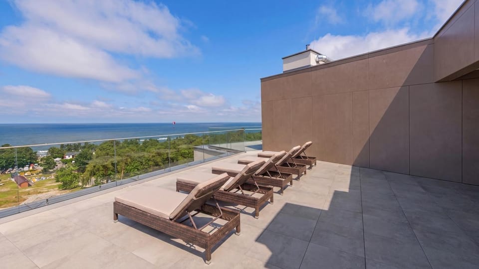 View (from property/room), Balcony/Terrace, Sea view, sunbed