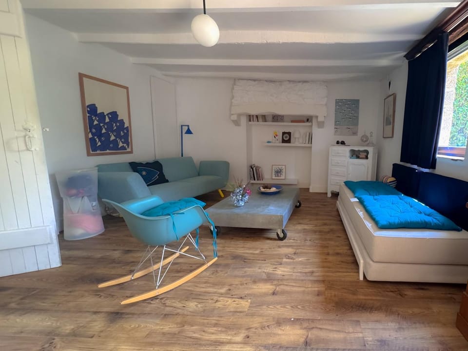 Property building, Living room