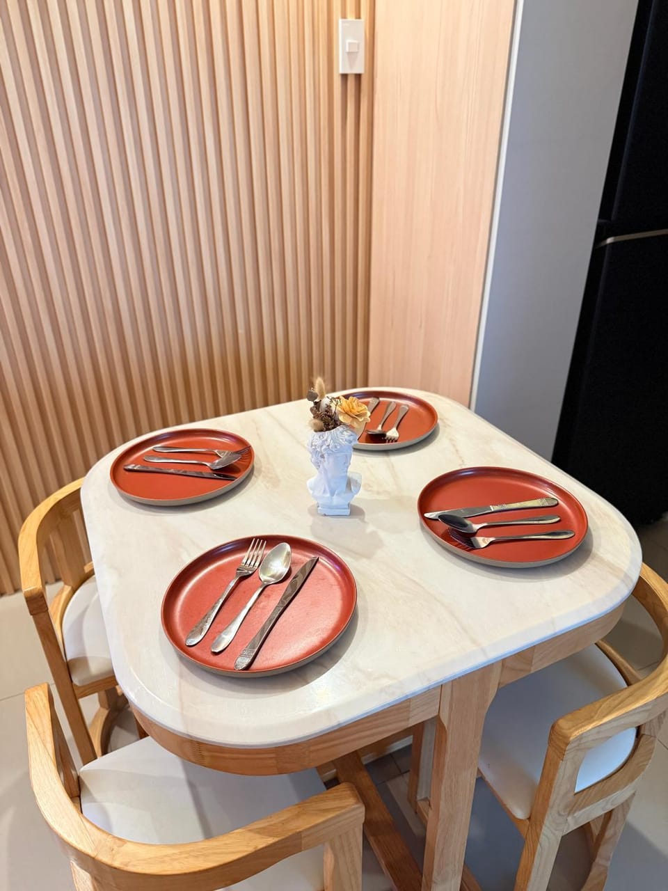 Spacious 2BR Near SM Novaliches 3 Beds with WIFI Bed and Breakfast in Quezon City