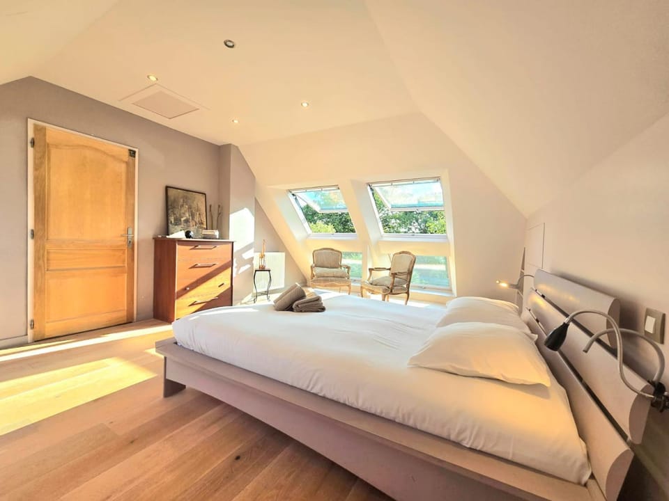 Villa Kerbodig, Piscine et nature, 6 chambres Villa in Brittany