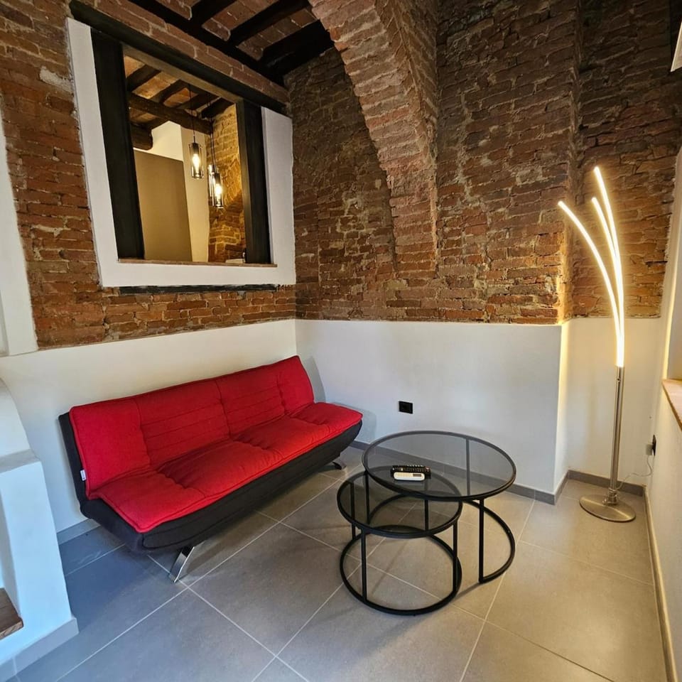 Dispensa d'Arte Apartment in Tuscany