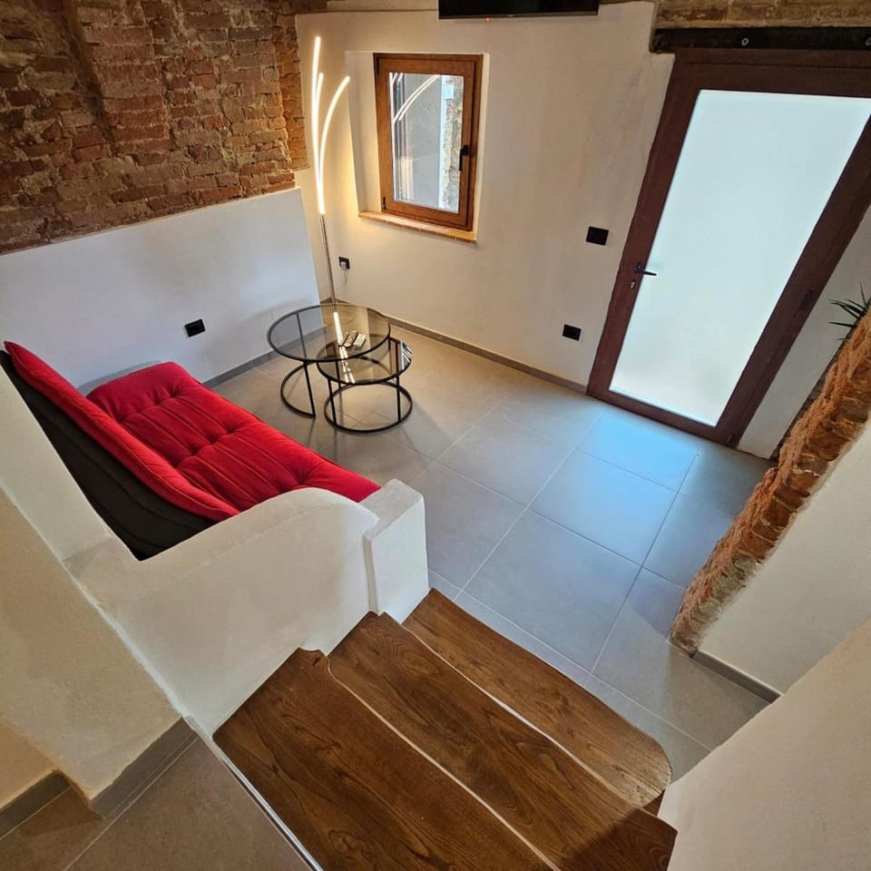 Dispensa d'Arte Apartment in Tuscany