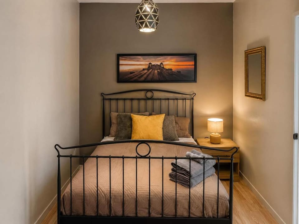 Getaway in Limoilou 2 bedrooms Parking Apartment in Quebec City