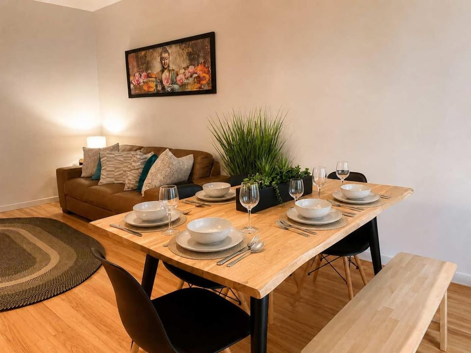 Getaway in Limoilou 2 bedrooms Parking Apartment in Quebec City