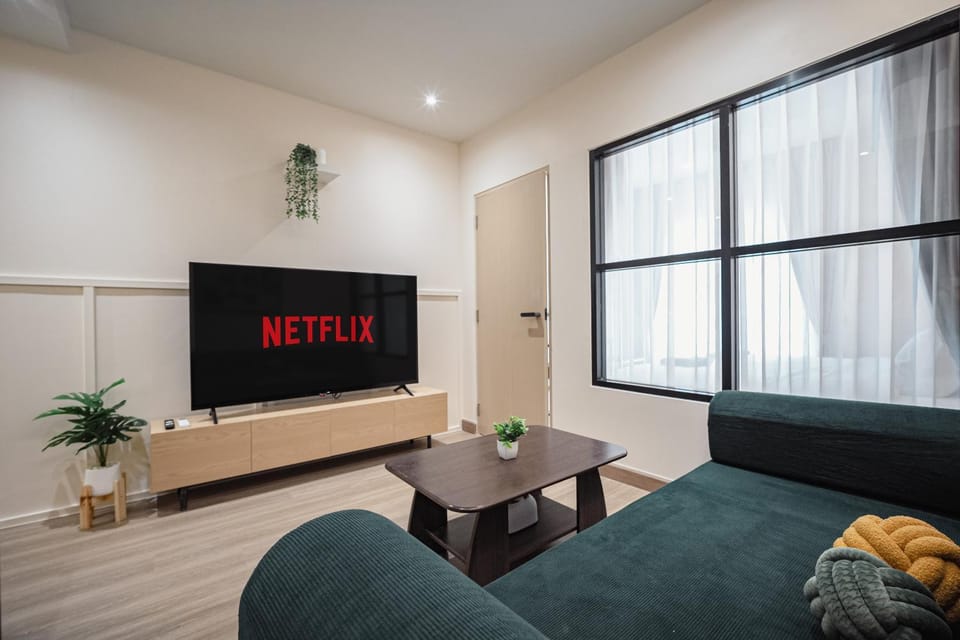 TV and multimedia, Living room, Photo of the whole room