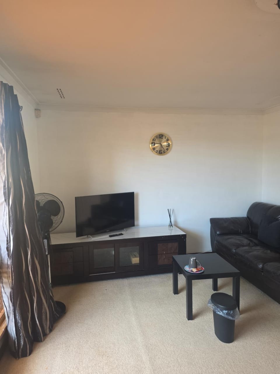 TV and multimedia, Seating area