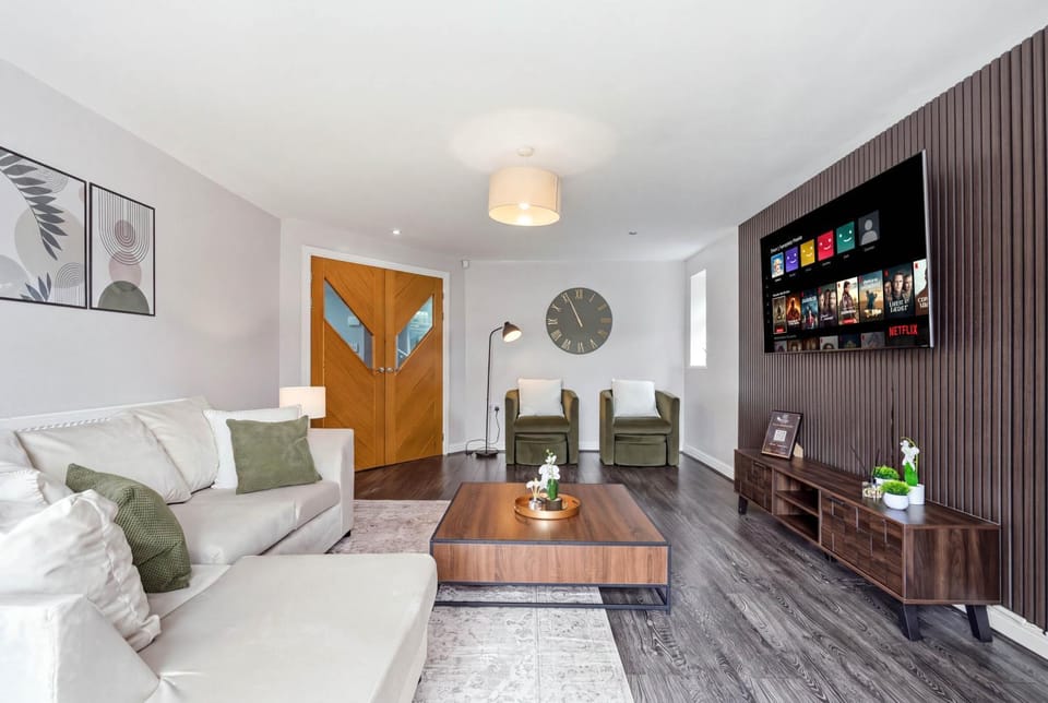 TV and multimedia, Living room, Seating area