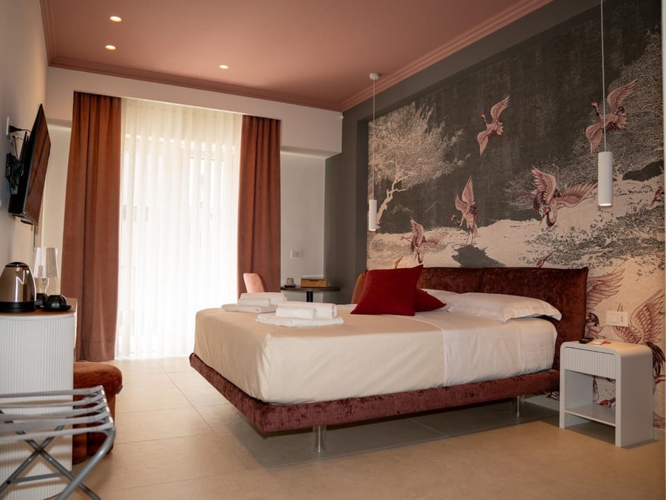 Bed, TV and multimedia, Photo of the whole room