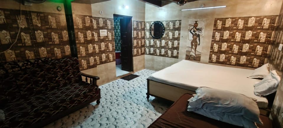 anand paying guest house Bed and Breakfast in Varanasi