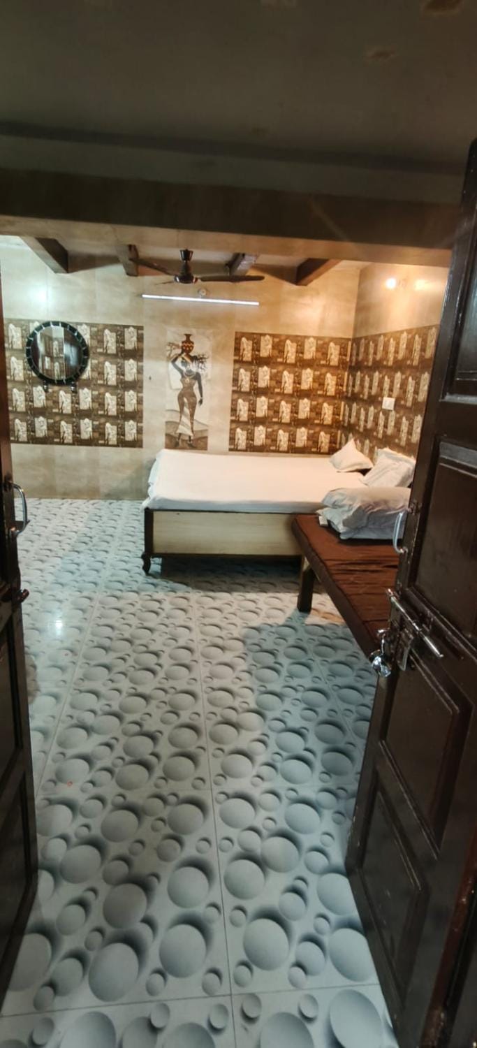 anand paying guest house Bed and Breakfast in Varanasi