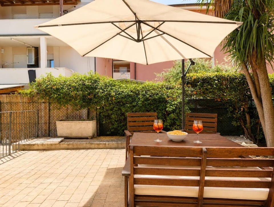 -Giardino e BBQ- mare sotto casa, posto auto Apartment in Porto Sant'Elpidio