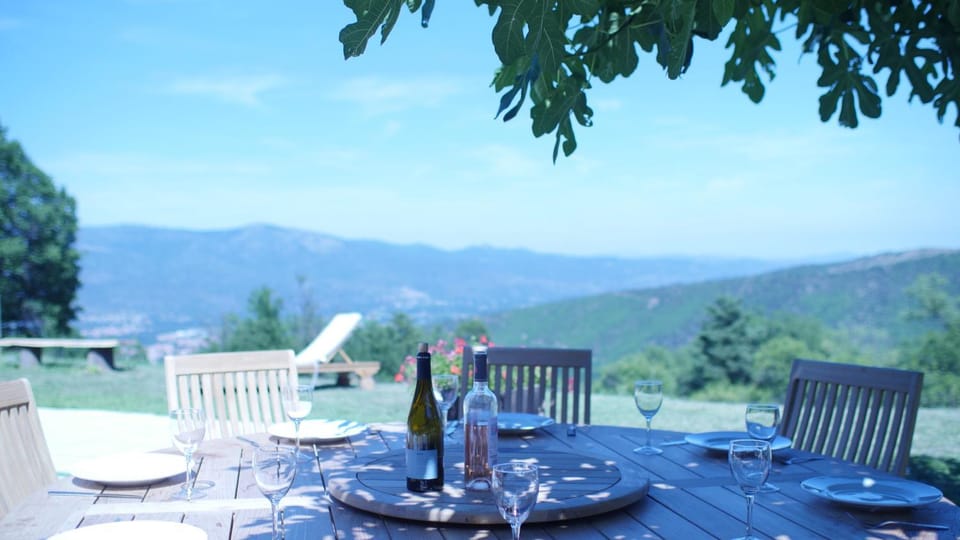 Day, Natural landscape, Dining area, Mountain view