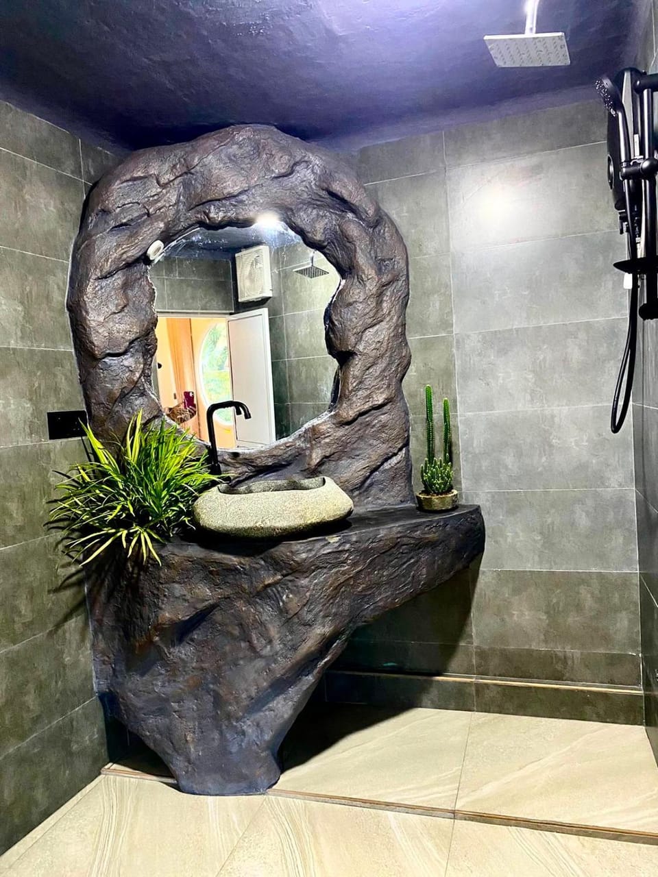 little Hide Villa in Southern Province