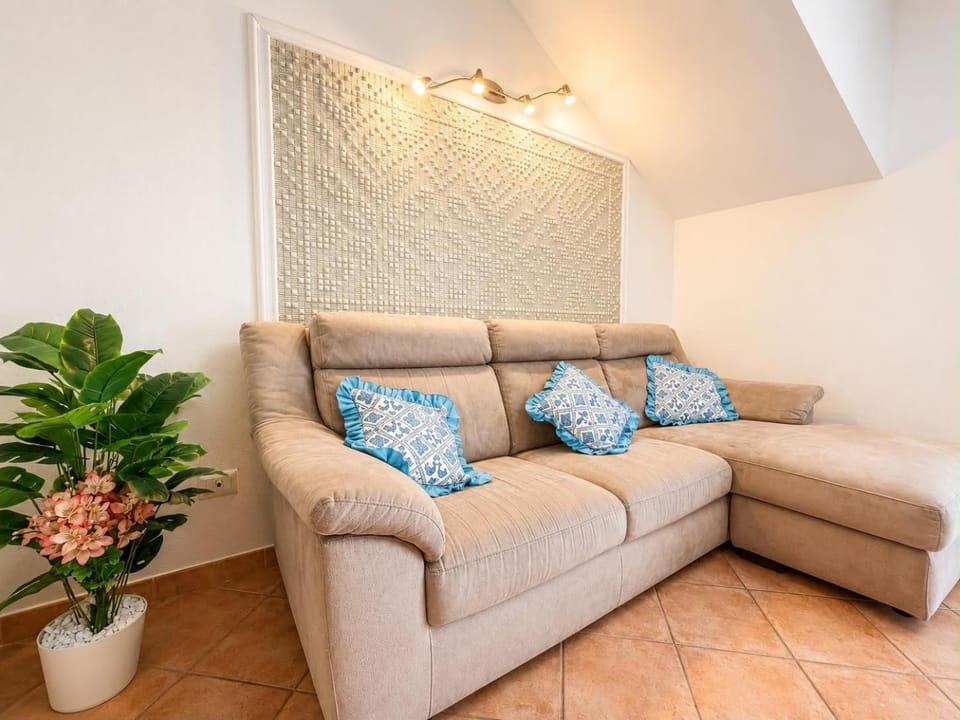 Is Arcusu House in Pula