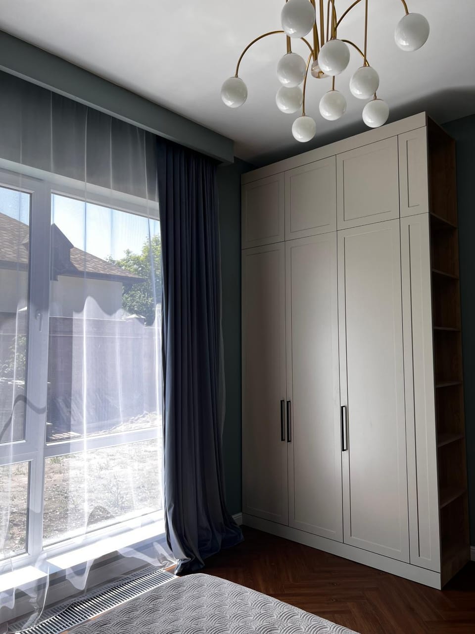 Bedroom, wardrobe