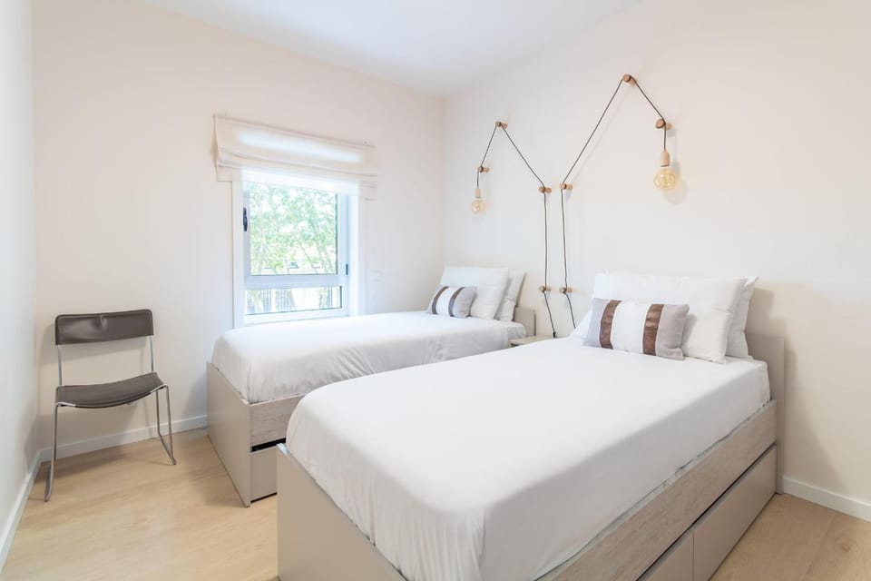 Coastal 2BR Near Metro with AC by LovelyStay Apartment in Matosinhos