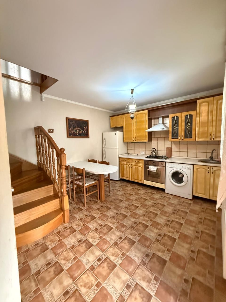 Kitchen or kitchenette, Dining area, oven, stove