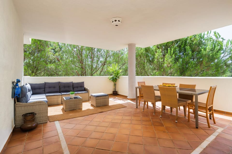 Lovely 3BR Apartment - Green Hills, Elviria, Marbella - Villa Filipa Apartment in Marbella