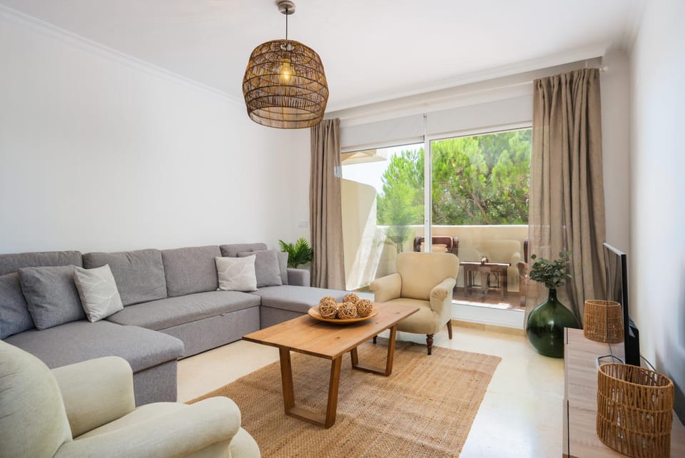 Lovely 3BR Apartment - Green Hills, Elviria, Marbella - Villa Filipa Apartment in Marbella
