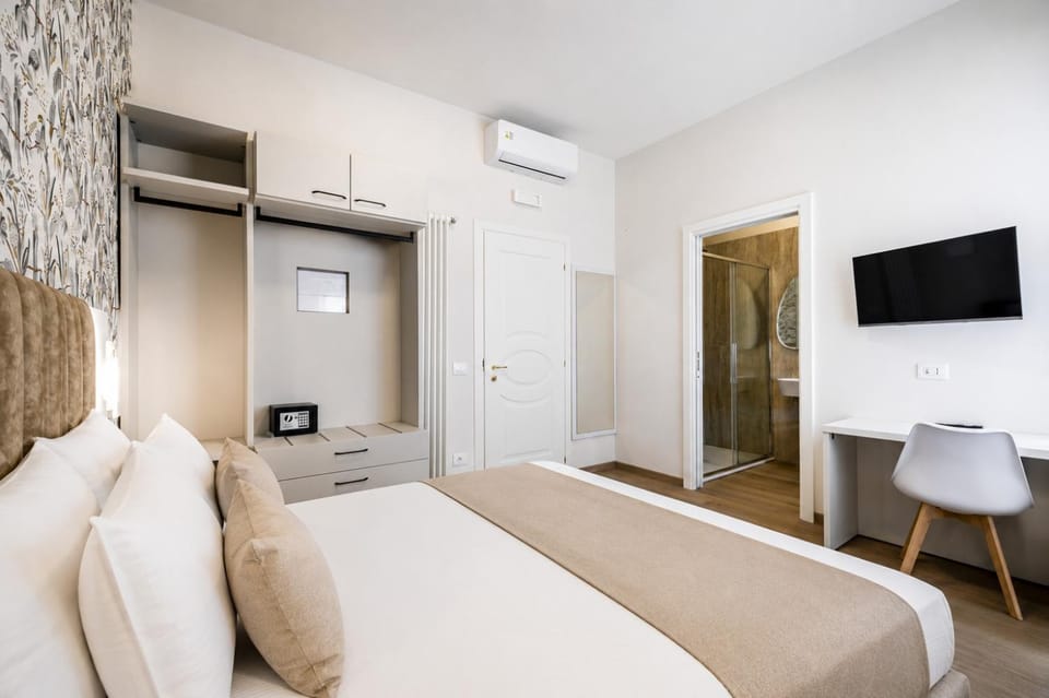 Bed, Bedroom