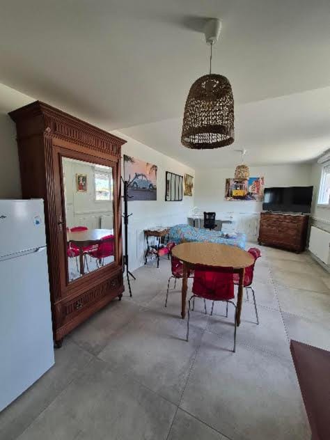 La Halte de la Gare Apartment in Angoulême