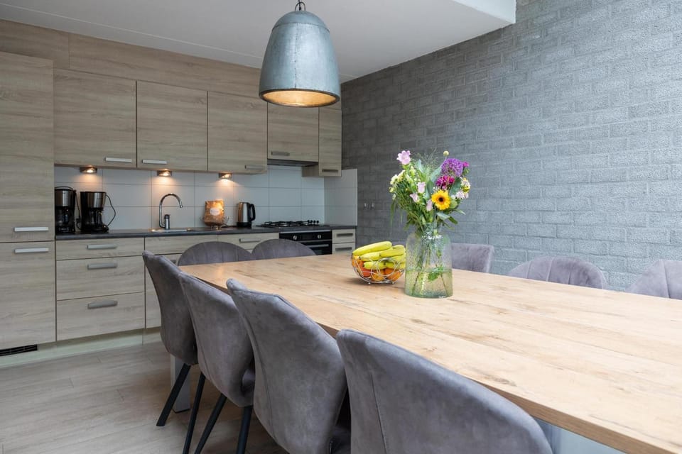 Vakantievilla met sauna | 12 personen House in Friesland, Netherlands