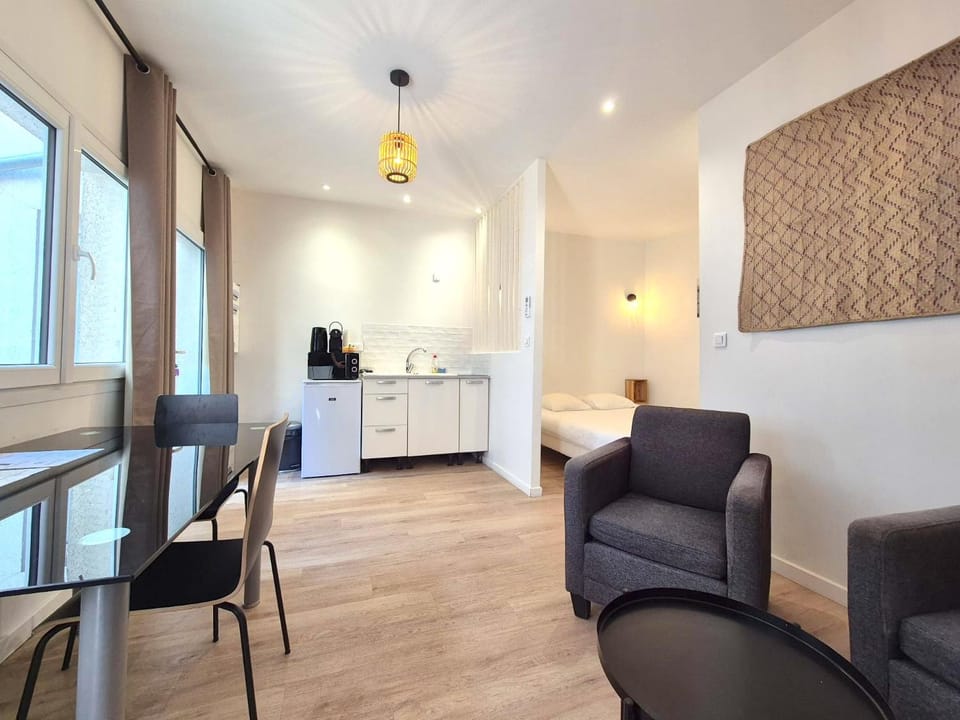 Aden - Studio climatisé en hyper-centre Apartment in Reims