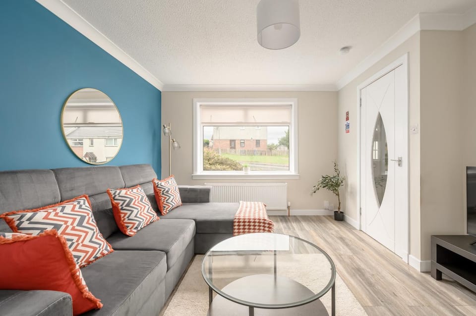 Communal lounge/ TV room, Living room