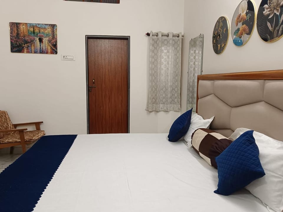 Shri jee kunj Home Stay Vacation rental in Varanasi