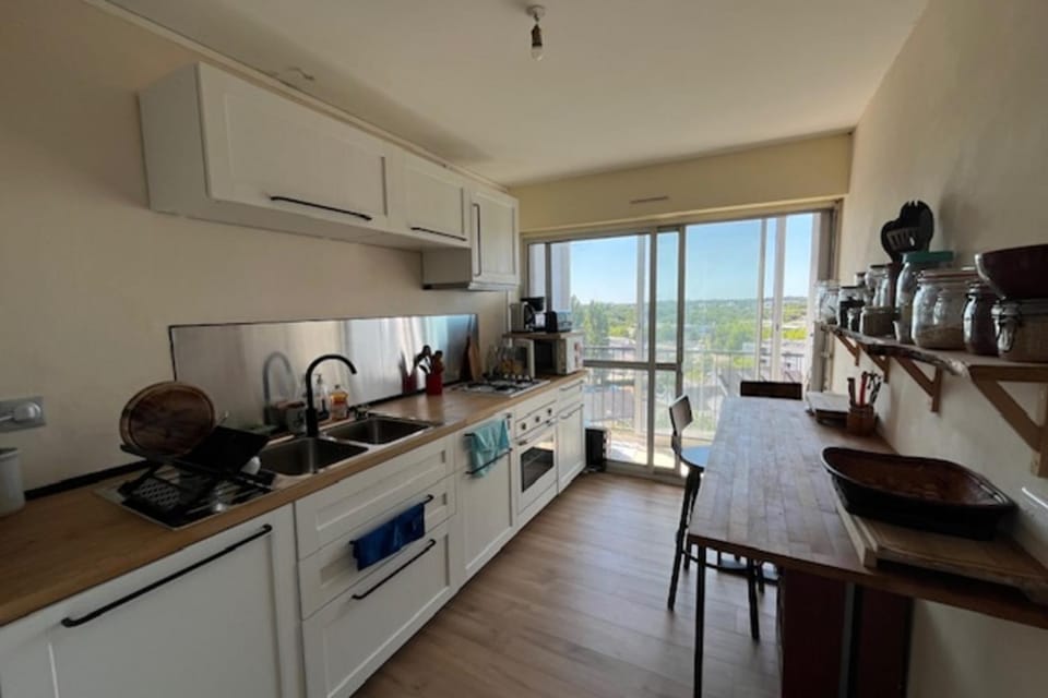 Bright apartment with balcony in Vannes Apartment in Vannes