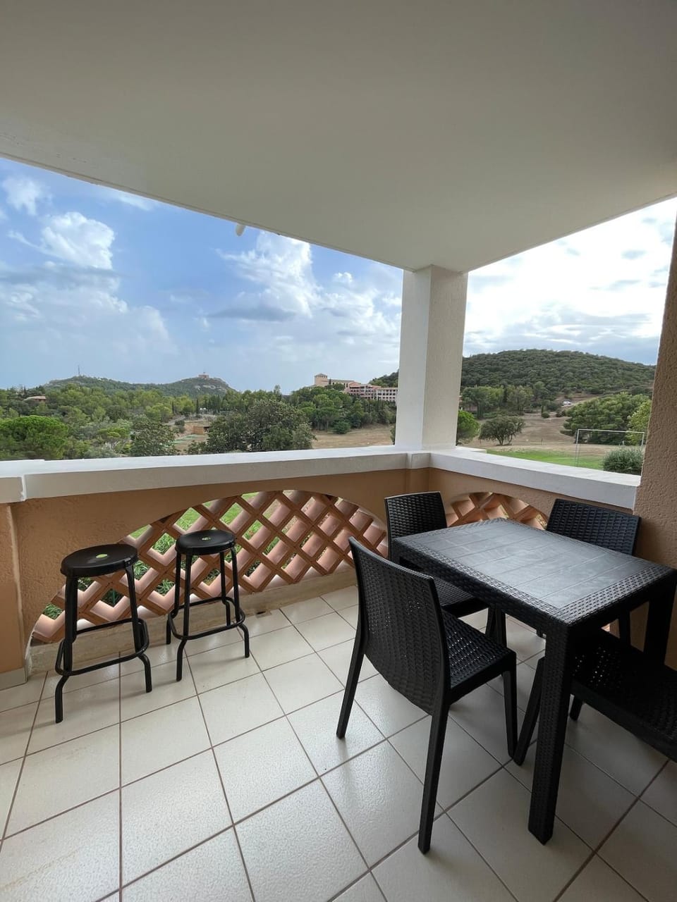 Red Apple Esterel - SEA view - WITHOUT Stairs - WIFI - Parking Apartment in Saint-Raphael