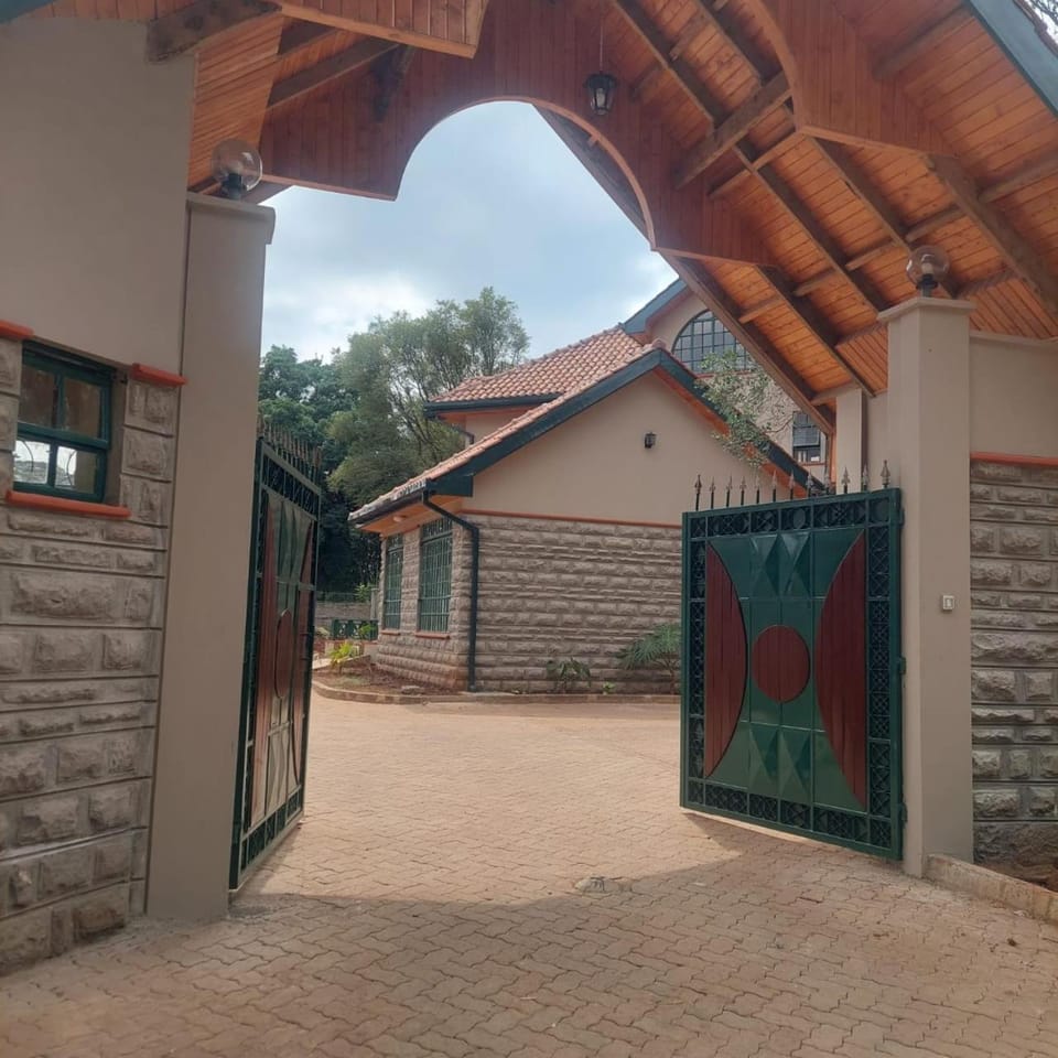 HARMONY GUEST house Bed and Breakfast in Nairobi County