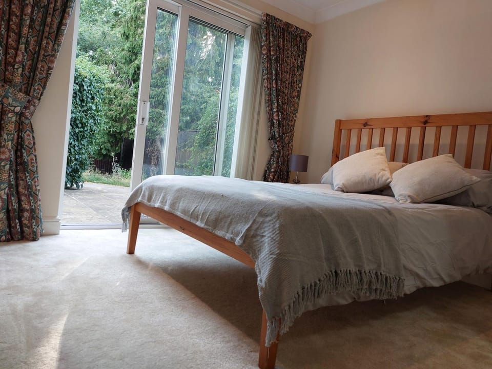Garden dreams double room with ensuit bathroom Bed and Breakfast in Oxford