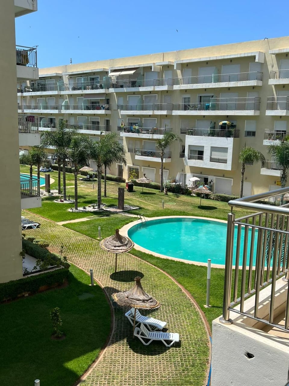 Bel appartement meublé a Bouznika Apartment in Bouznika