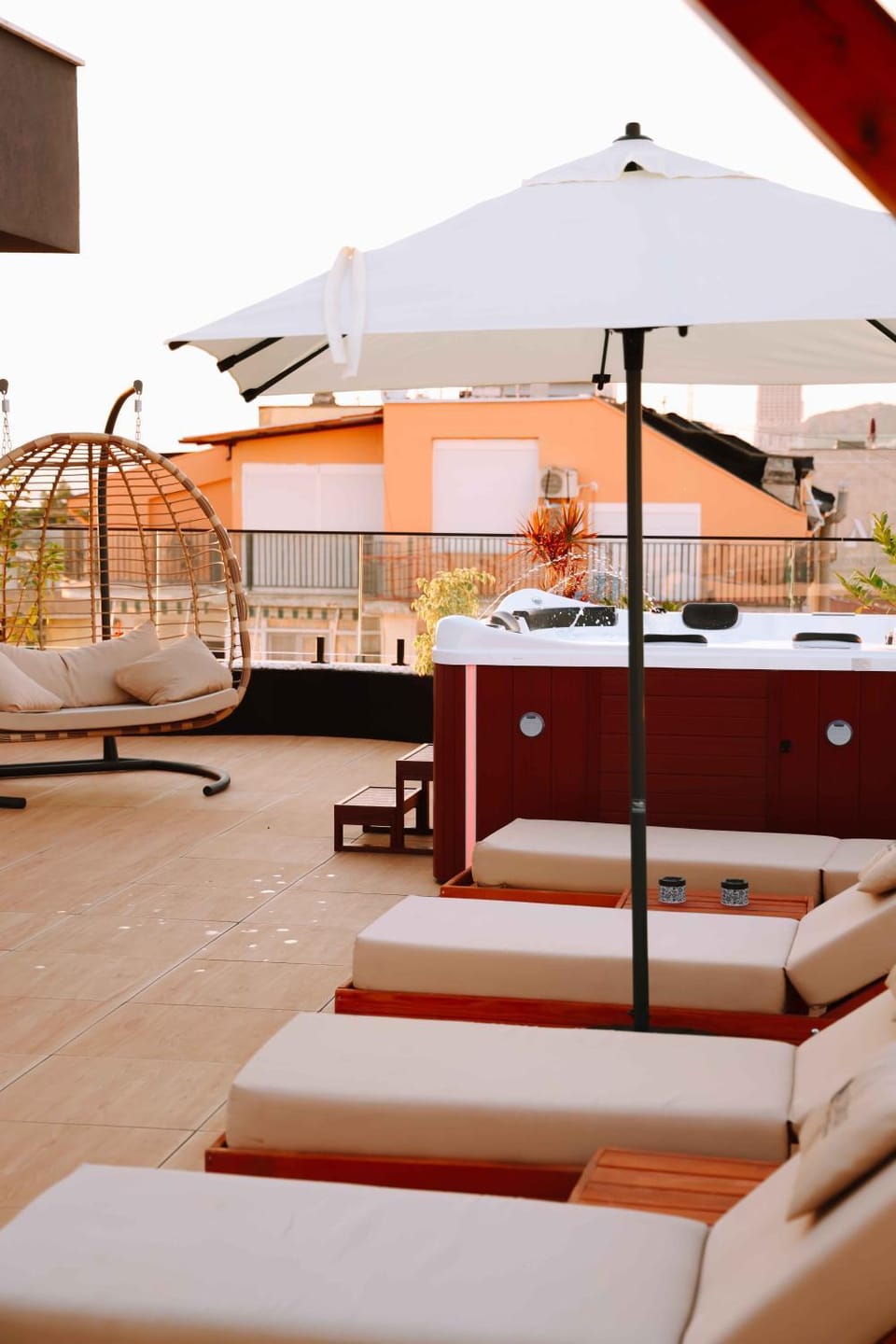 Day, Seating area, sunbed