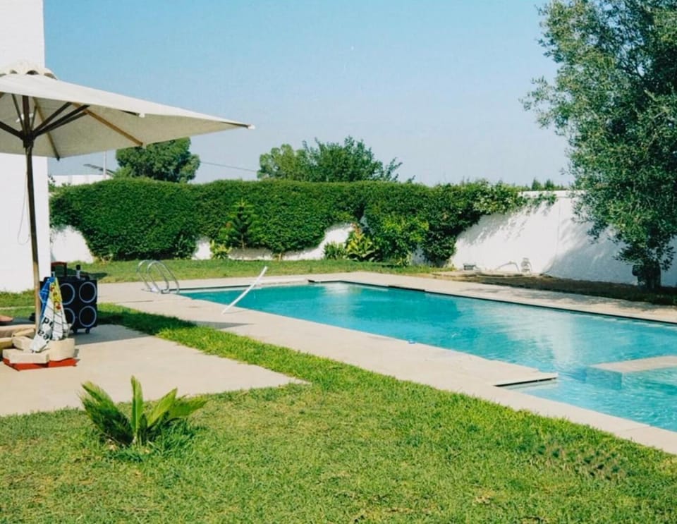 Day, Natural landscape, Garden, Garden, Garden view, Pool view, Swimming pool, Swimming pool, sunbed