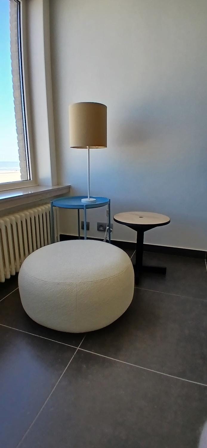 Beachfront Studio in Knokke-Heist with Stunning Sea Views for Families Apartment in Knokke-Heist