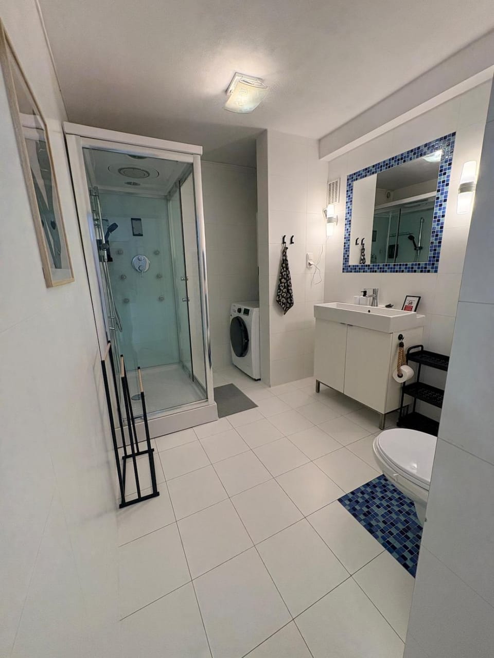 Stylish Studio for 6 Near Kazimierz & Old Town Apartment in Krakow