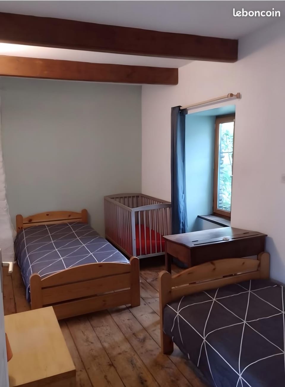 Property building, Living room, Bedroom
