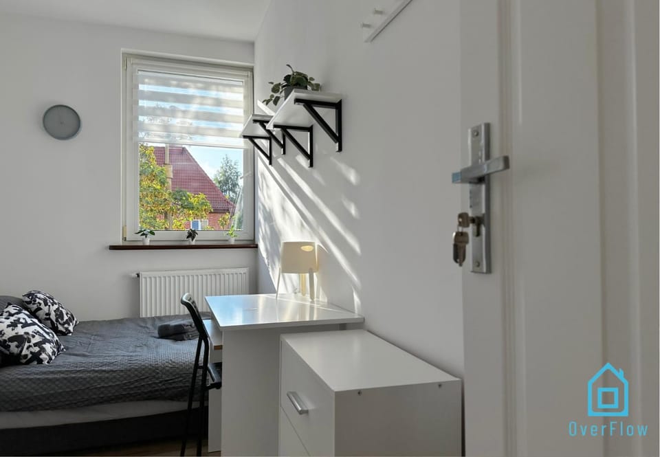 Breslau Room - Peaceful Retreat, 10 Minutes to Gdańsk Old Town & Seaside Vacation rental in Gdansk