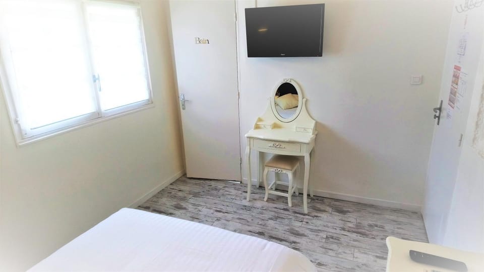 Petite chambre économique avec accès au spa extérieur Hotel in La Londe-les-Maures