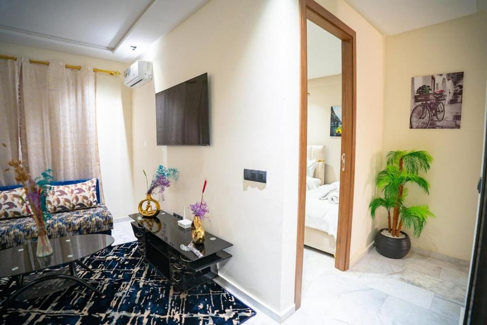 Stylish Modern Duplex with Private Terrace-Maarif Apartment in Casablanca