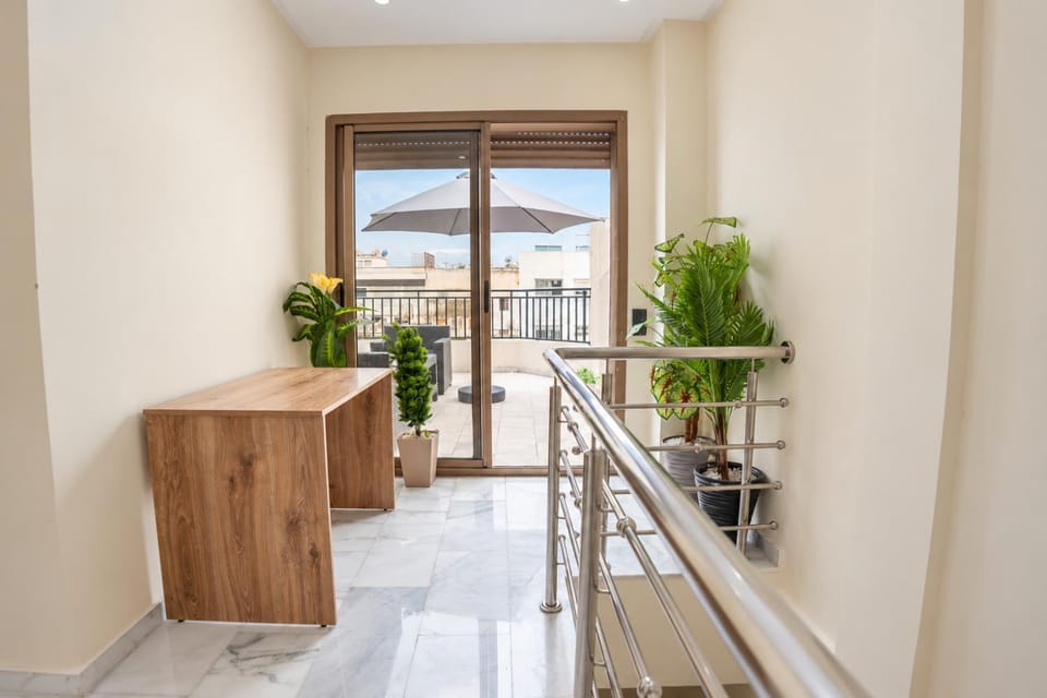 Stylish Modern Duplex with Private Terrace-Maarif Apartment in Casablanca