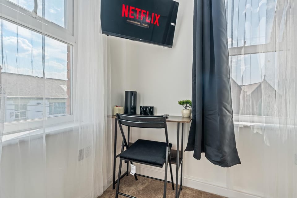 TV and multimedia, Dining area