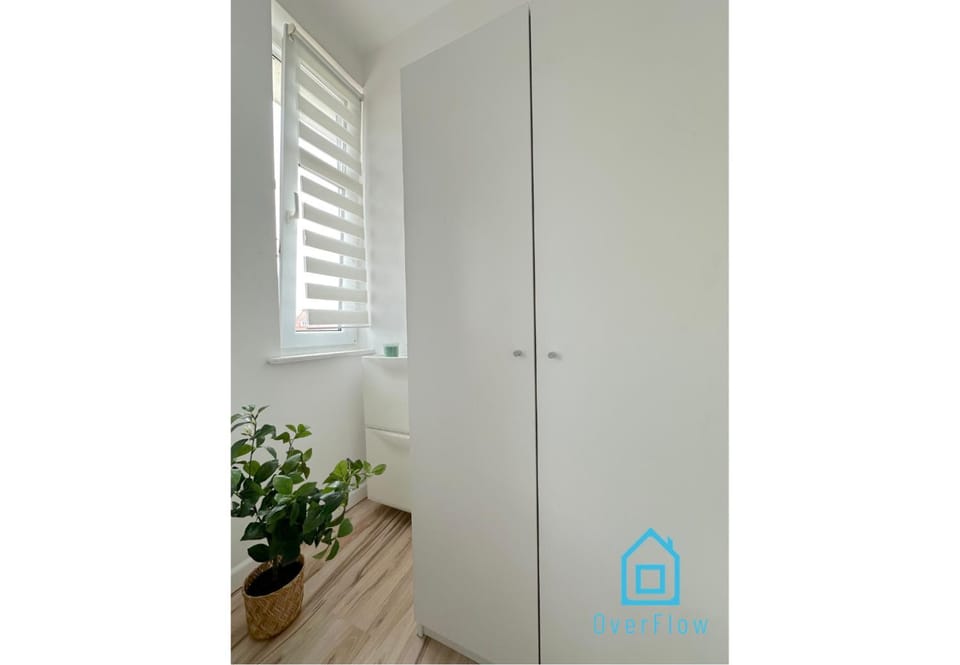 Birch Studio - Peaceful Retreat, 20 Minutes to Gdańsk Old Town & Seaside Apartment in Gdansk